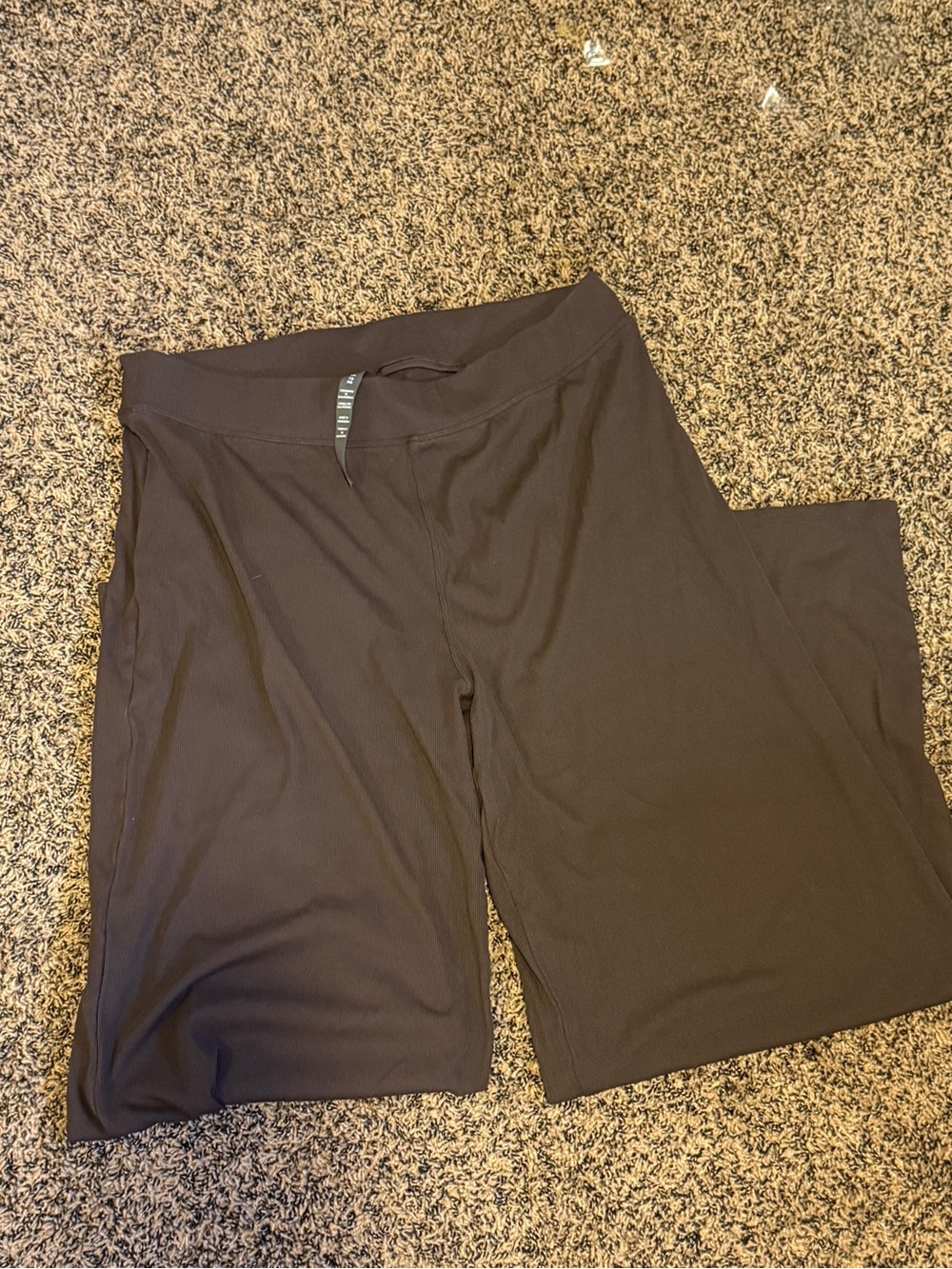 Vuori women’s brown pants